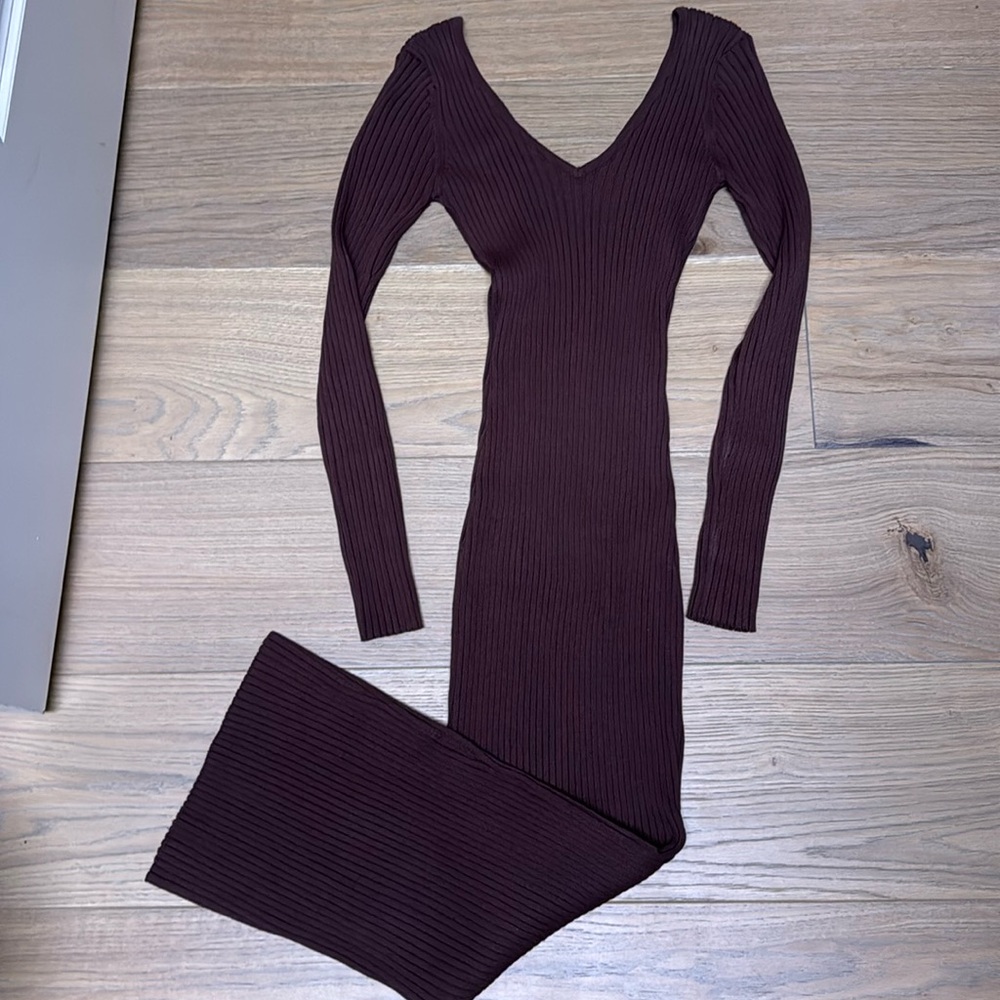 Vitality Long Sleeve Fitted dress